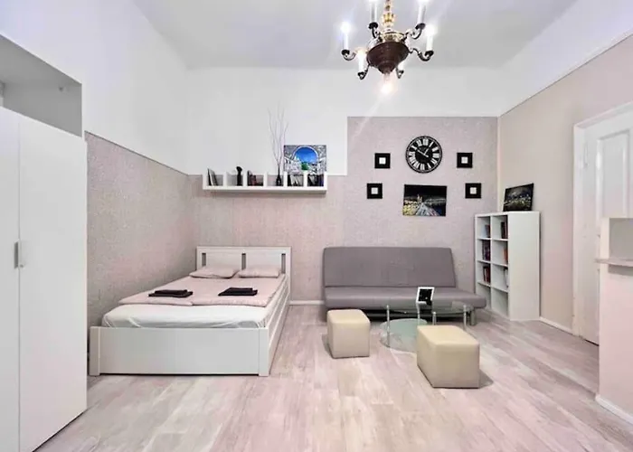 Urban Escape-cozy In Center
